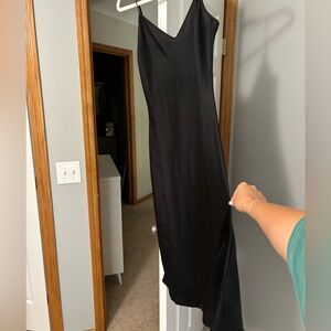 Aritzia wilfred silk midi dress